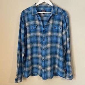 Patagonia Lightweight Organic Cotton Blue and White Plaid Men's Steersman Shirt